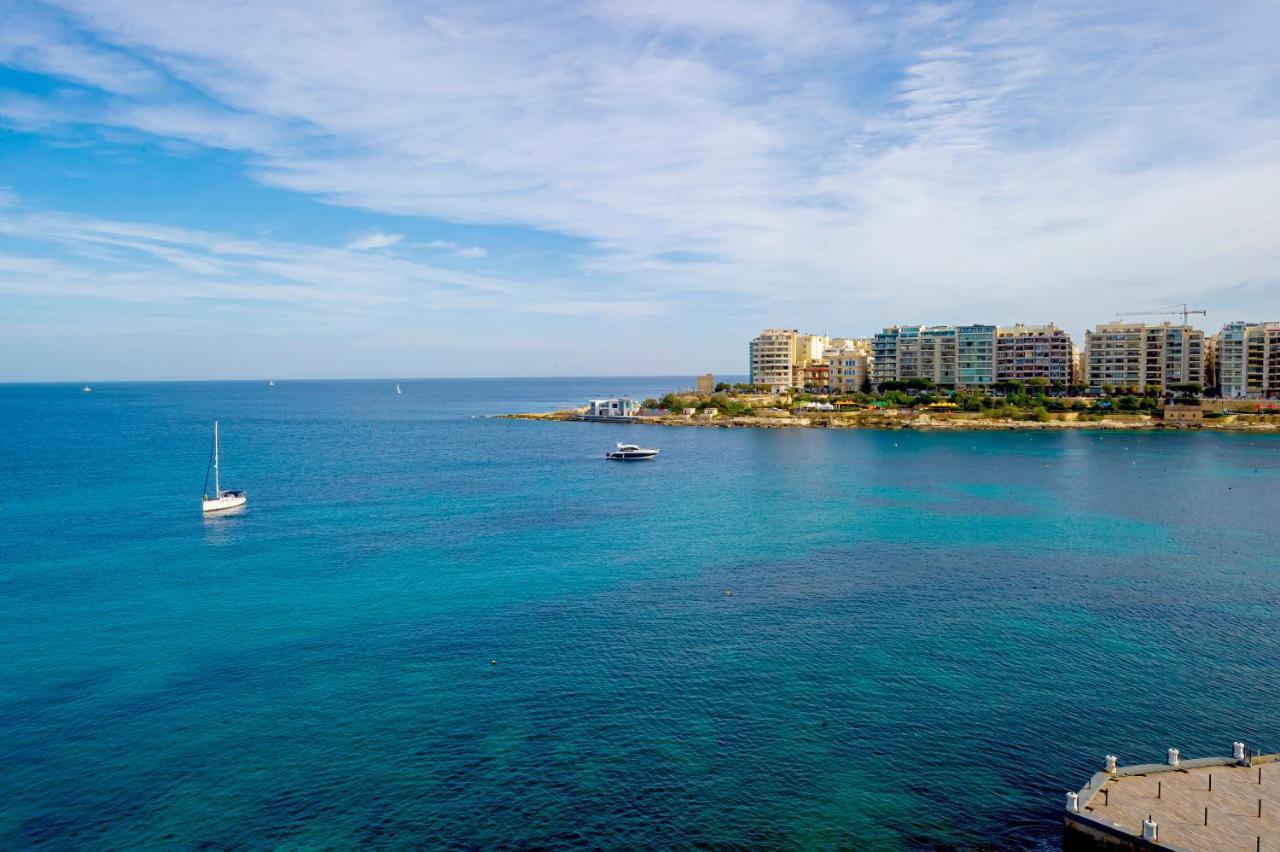 Spinola Bay Top Floor Seafront 3 Bedroom Apartment With Panoramic Sea Views - By Getawaysmalta St. Julian's Exterior foto