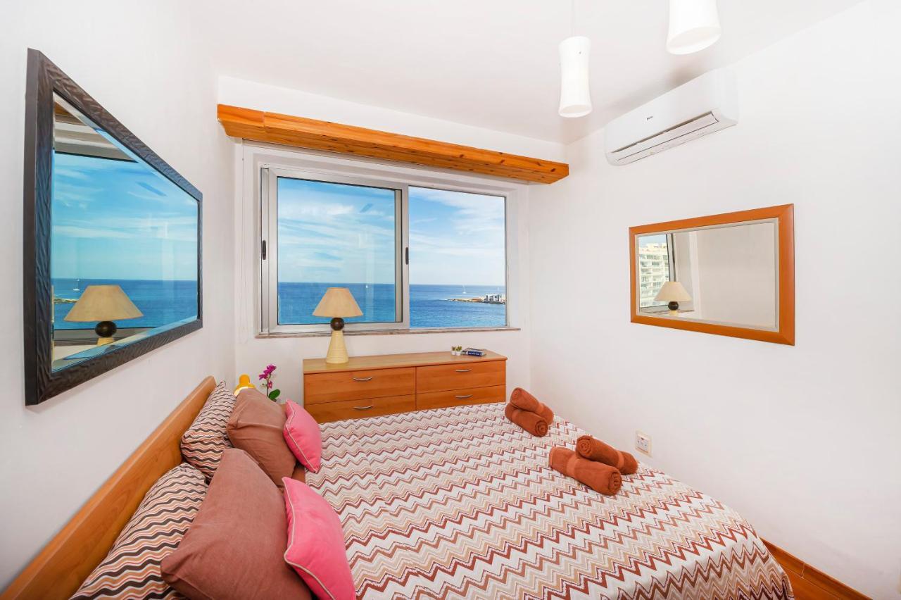 Spinola Bay Top Floor Seafront 3 Bedroom Apartment With Panoramic Sea Views - By Getawaysmalta St. Julian's Exterior foto
