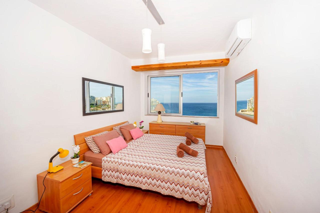 Spinola Bay Top Floor Seafront 3 Bedroom Apartment With Panoramic Sea Views - By Getawaysmalta St. Julian's Exterior foto