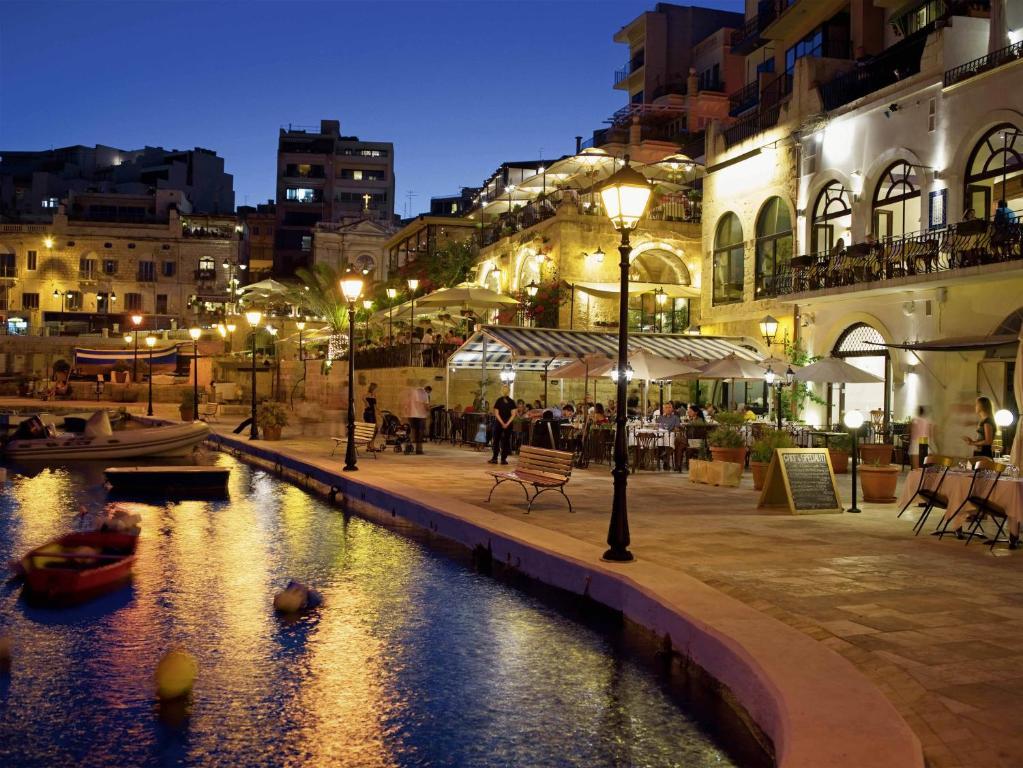 Spinola Bay Top Floor Seafront 3 Bedroom Apartment With Panoramic Sea Views - By Getawaysmalta St. Julian's Exterior foto