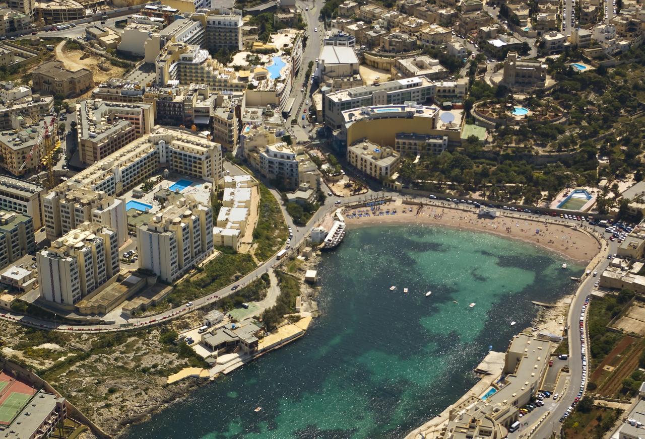 Spinola Bay Top Floor Seafront 3 Bedroom Apartment With Panoramic Sea Views - By Getawaysmalta St. Julian's Exterior foto