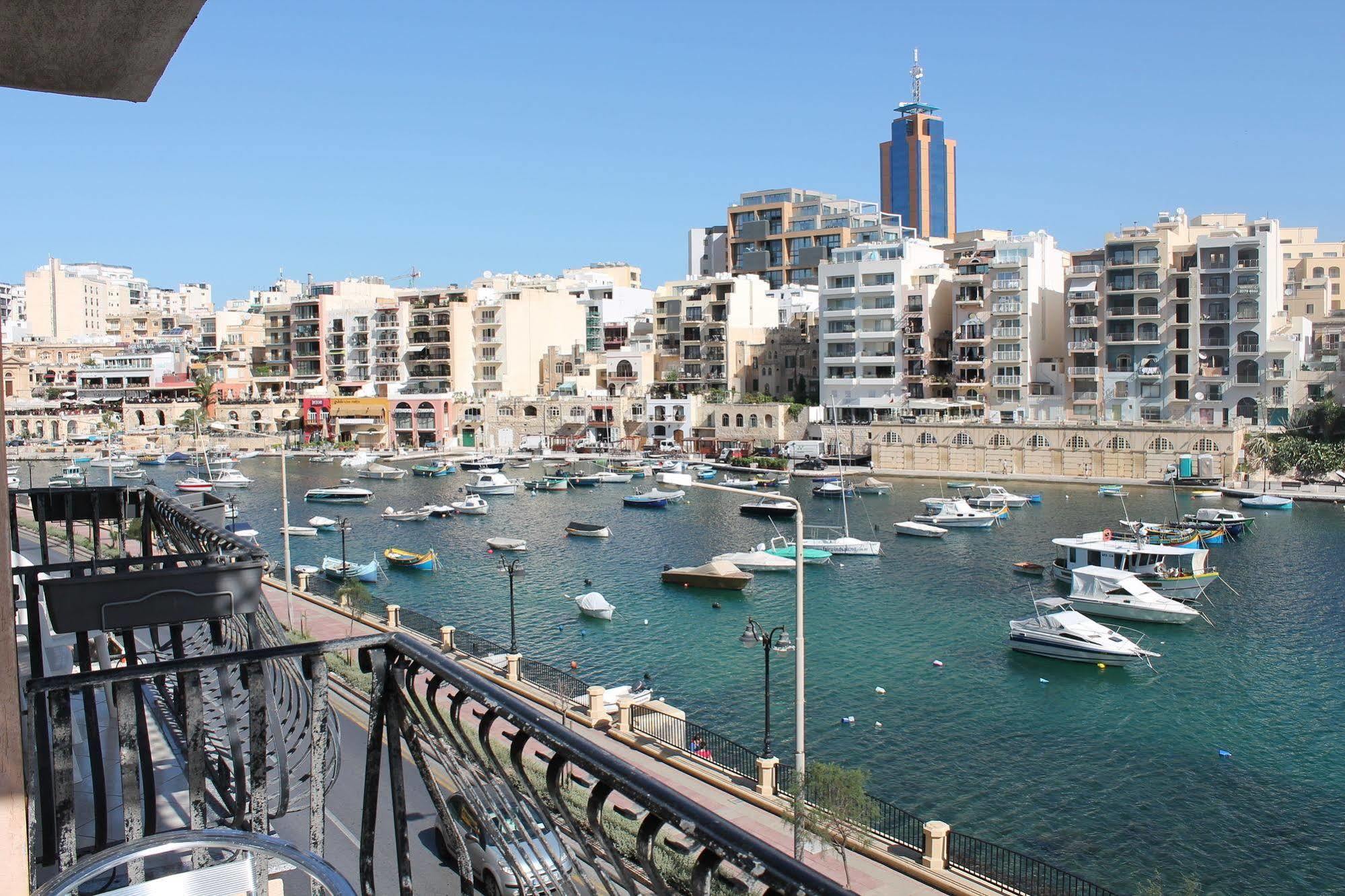Spinola Bay Top Floor Seafront 3 Bedroom Apartment With Panoramic Sea Views - By Getawaysmalta St. Julian's Exterior foto